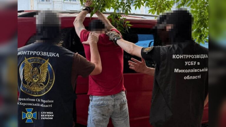 Дезертир намагався підірвати авто військового у Миколаєві – СБУ