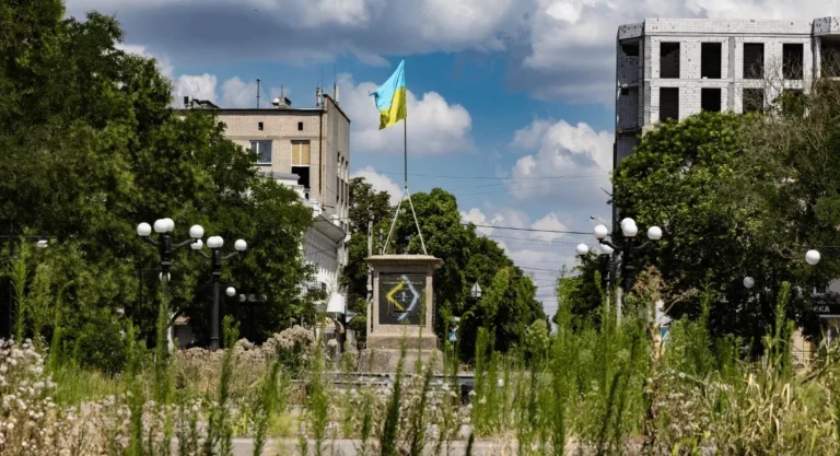Правоохоронці розслідують можливе привласнення 10,2 млн грн під час реставрації херсонського скверу