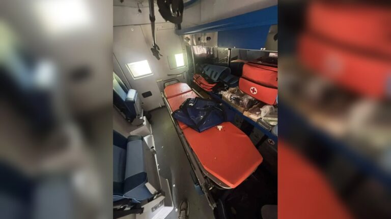Сальдо заявив про удар по машині швидкої у Новій Маячці: є загиблий та поранені