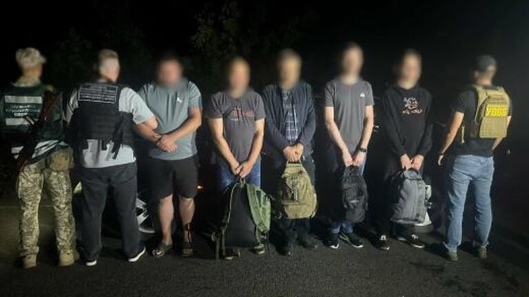 На Одещині затримали водія, який перевозив ухилянтів до кордону