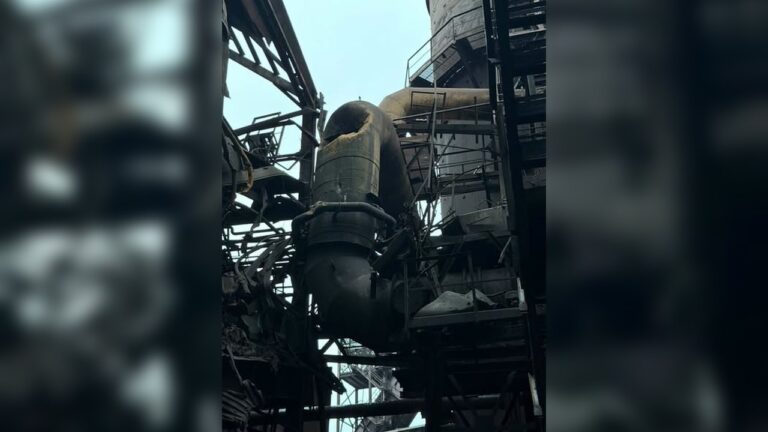 “Запоріжсталь” знову атакували ракетами: є п’ять влучань