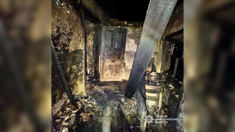 На Миколаївщині чоловік підпалив речі співмешканки під час сварки: йому загрожує 10 років