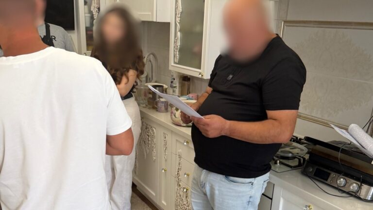 $5 тис за “довічну” інвалідність: на Одещині затримали лікаря та його спільника