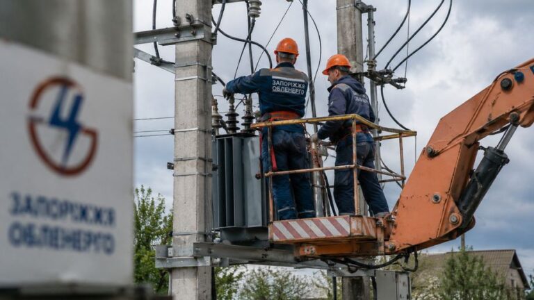 РФ атакувала дронами “Запоріжжяобленерго”: загинув співробітник, знеструмлено район