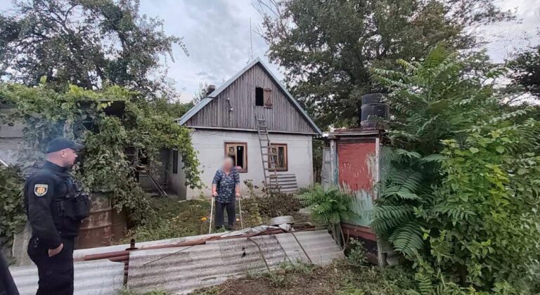 На Запоріжжі поліція евакуювала трьох людей із Кушугума, Комишувахи та Преображенки
