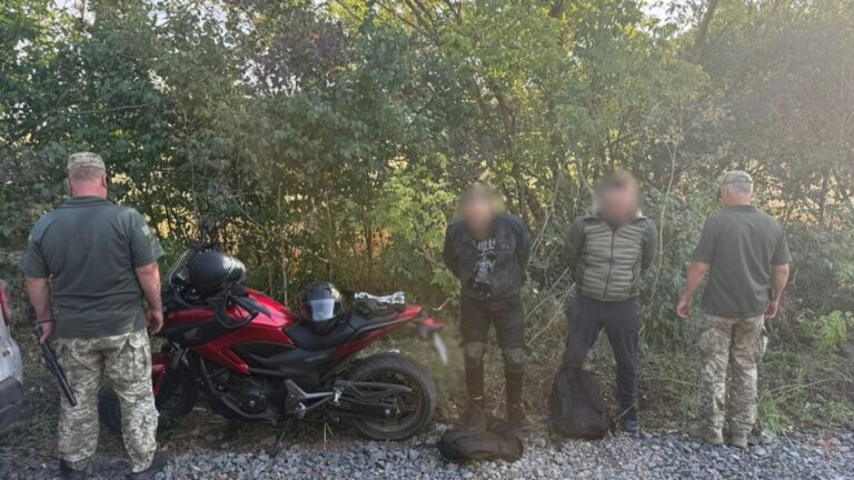 На Одещині киянина підозрюють у спробі переправити чоловіка до Молдови за $4 тис