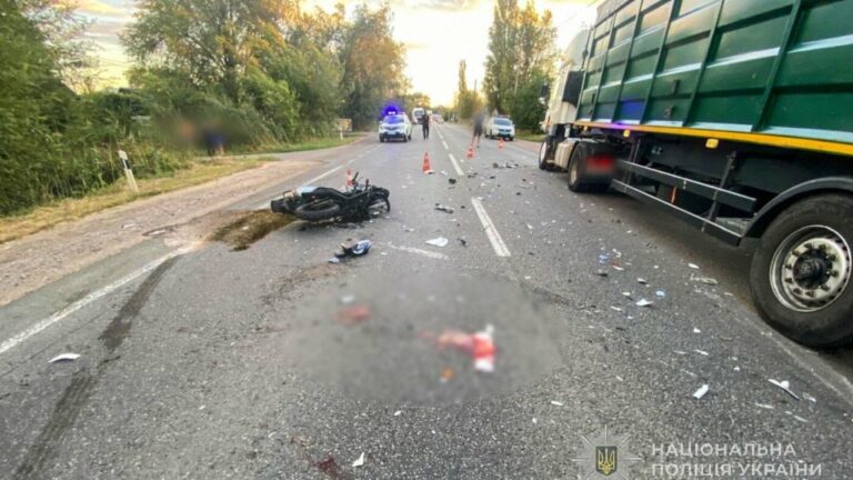 На Одещині мотоцикліст загинув у ДТП із вантажівкою