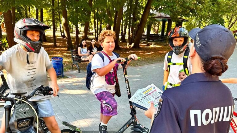 На Миколаївщині школярів навчали протидіяти онлайн-вербуванню