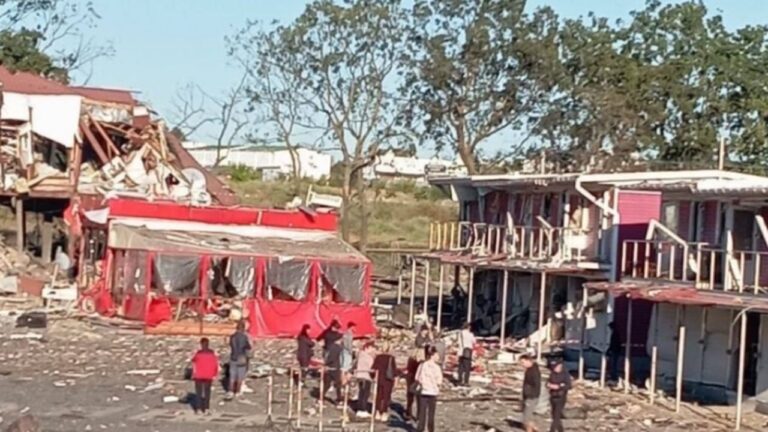 Росіяни атакували найбільший ринок під Одесою: що відомо
