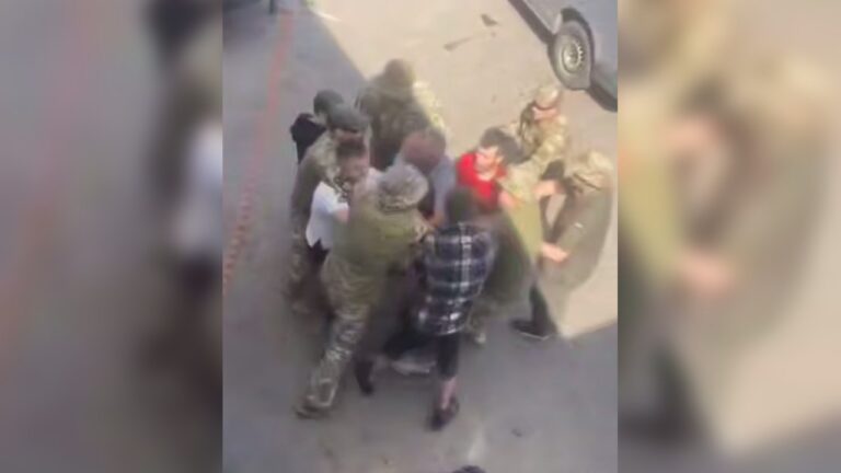 У мережі поширюють відео конфлікту із ТЦК та поліцією у Запоріжжі