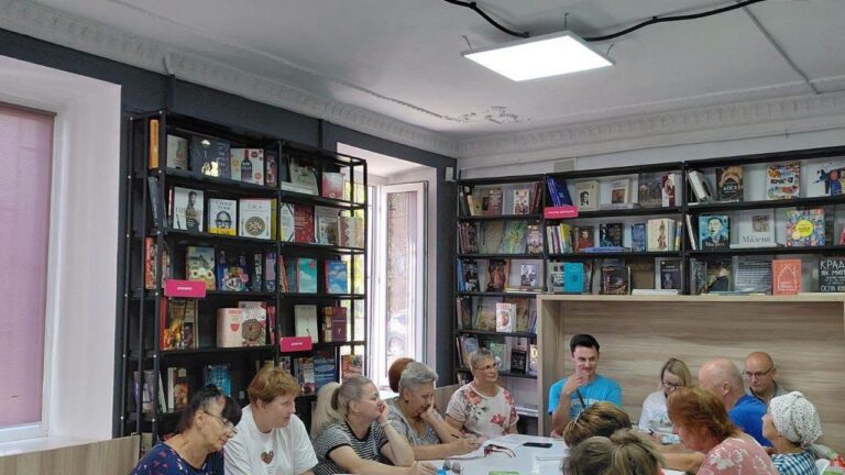 Запоріжців запрошують на безкоштовні курси української мови: як долучитися