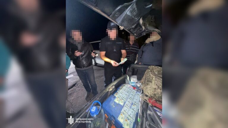 На Миколаївщині військовий за $8 тис обіцяв допомогти ухилитися від мобілізації