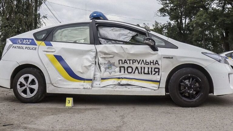 Росіяни атакували службове авто патрульної поліції на Херсонщині
