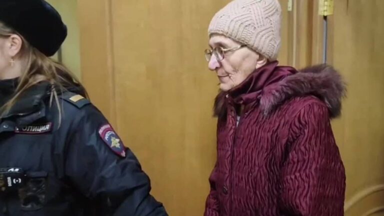 Окупаційний суд призначив 68-річній українці 12,5 року колонії за “допомогу ЗСУ”