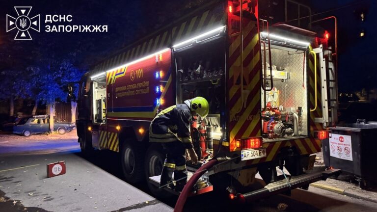 У Запоріжжі під час пожежі врятували 92-річну жінку