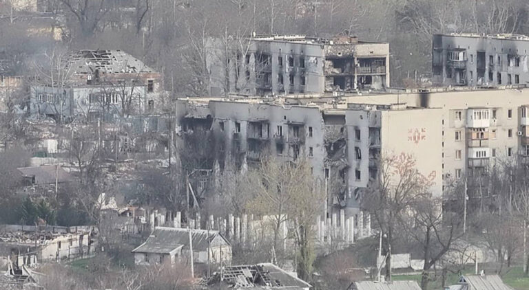 Опитані Reuters жителі Олешок не бачили допомоги, про яку повідомляли українські посадовці