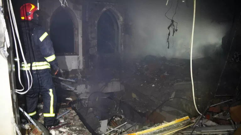 В Одесі внаслідок повторного вибуху у багатоповерхівці постраждали троє рятувальників та медик