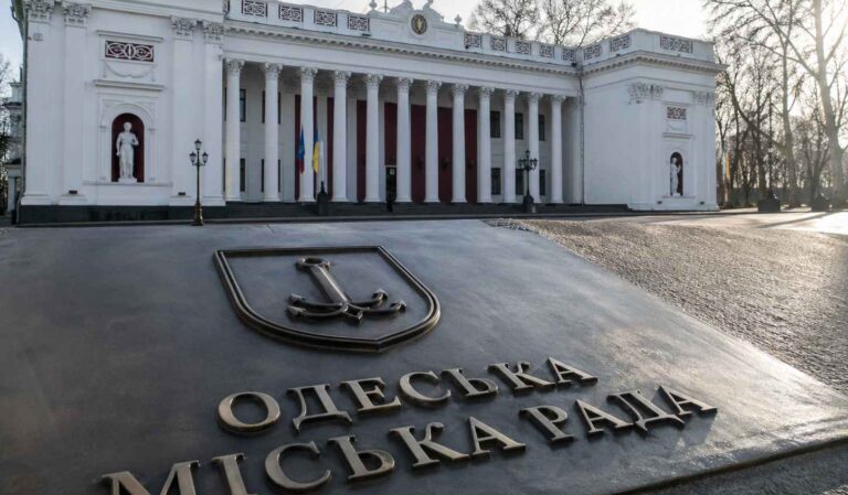 В Одеській області посадовців масово викрили у порушенні закону про державну мову