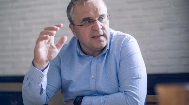 Російські обстріли знищили половину інфраструктури “Київстару” в Херсоні