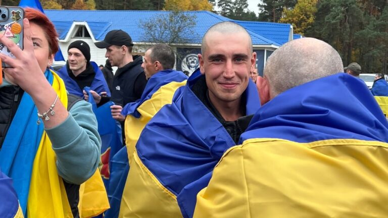 Україна звільнила 270 людей із полону: серед них 52 військових із Миколаївщини
