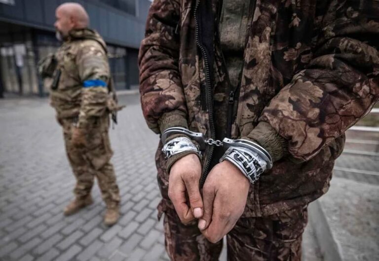 На Миколаївщині військового покарали за відео з озброєнням у TikTok