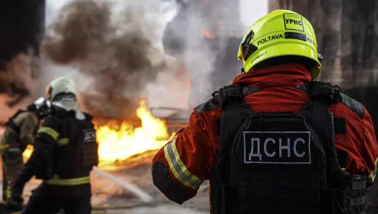 На Херсонщині постраждали двоє рятувальників ДСНС внаслідок детонації вибухівки